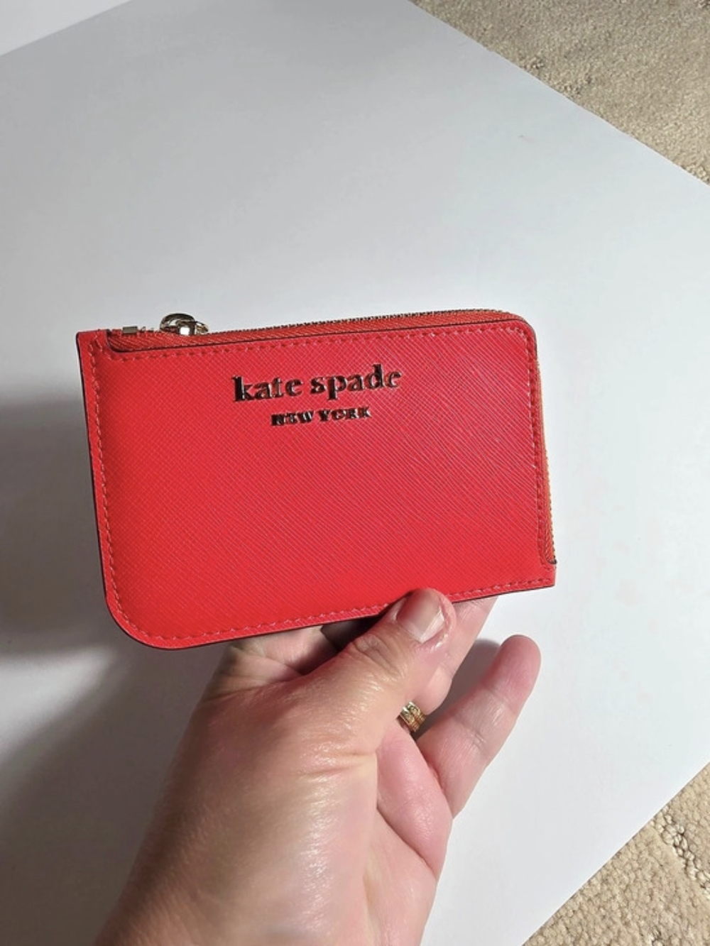 kate spade new york Card Holder Wristlet in Red NWT - Picture 3 of 4